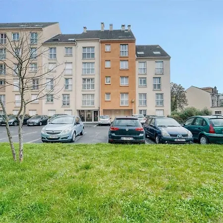Apartment Chic And Spacious Apart With Terrace And Parking *