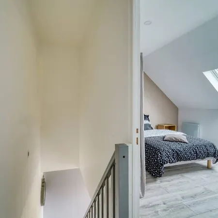 Chic And Spacious Apart With Terrace And Parking Apartment *